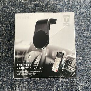 NWT - MVMT - EZ MAG CLIP air vent
Magnetic mount.
